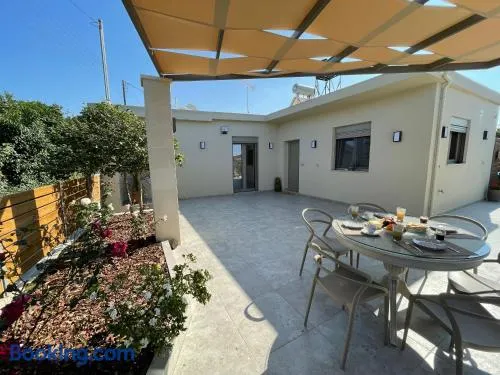 Aryiro's Residence,Cozy&Sunny - Image 1