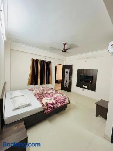 Hotel Chandram 966o9o1oo6 400mtr from shreenathji temple By SK - Image 1