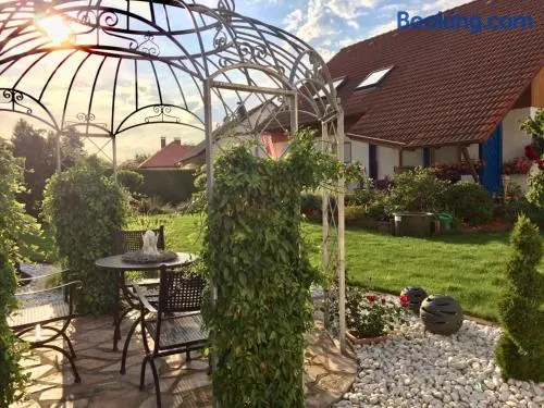 Appartement entièrement équipé avec piscine, barbecue et terrasse - Image 1