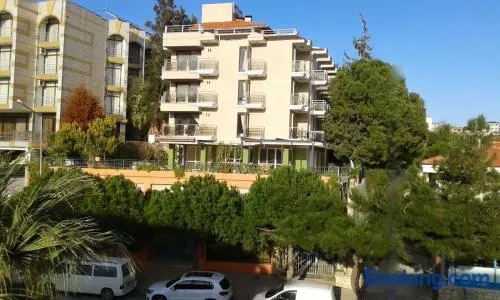 Atlas Apart Hotel - Image 1