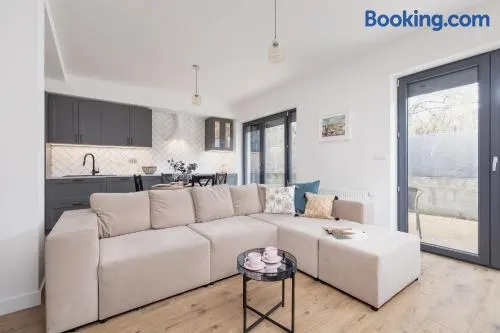Apartment in Krakow with parking and balcony by Noclegi Renters - Image 1