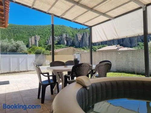 Maison avec jacuzzi et vue sur les penitents - Image 1