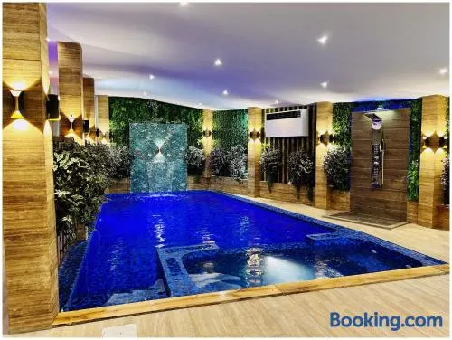 Villa Almedina Spa - Image 1