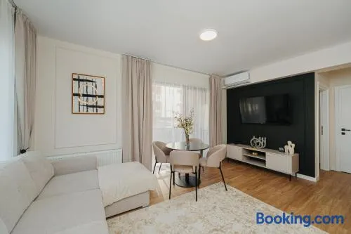 Lavender Nest 5 - Hiperbara - Livezeni - 2BR - Image 1