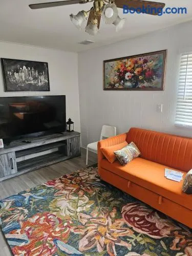 Cozy One Bed Room - Image 1