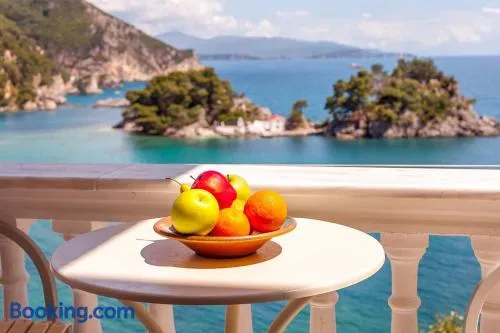Alekas Parga Apartments - Image 1