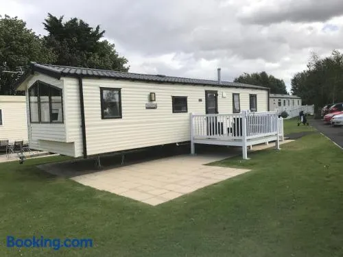3 bedroom caravan - Image 1