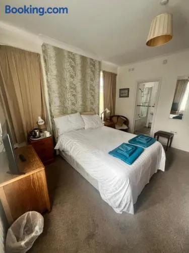 Brantwood Guest House - Image 1