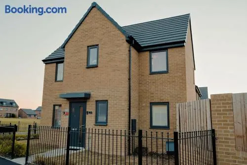 Willow Heights Modern 5-7 Persons/3 Bed Detached - Image 1