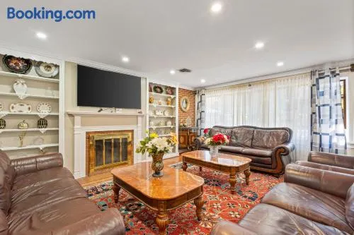 National Harbor Guesthouse - Image 1