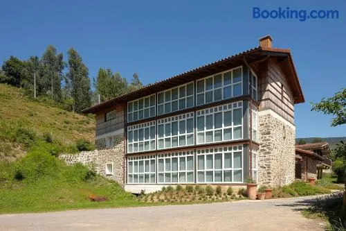 Ureta Landa AT - Image 1