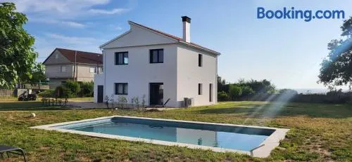 Casa doble con piscina a 1000 m de la playa - Image 1