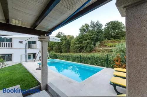 Charming villa in Cividade, 150 m² with private pool - Image 1