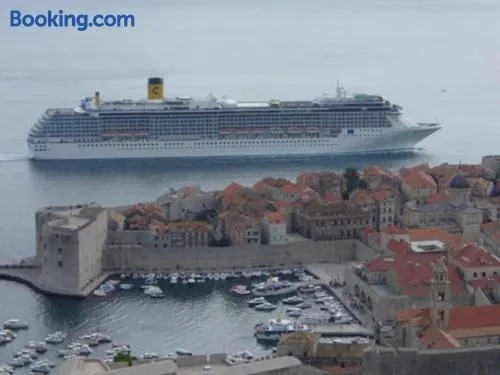 Dubrovnik Sea View Apartment - Image 1