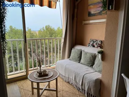 Appartement charmant à Bandol 30 m² avec vue sur la mer. - Image 1