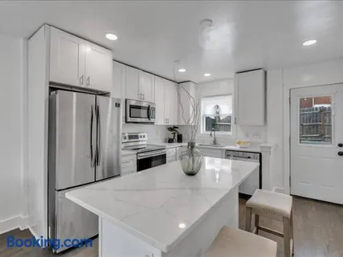 Quaint 3/2.5 home in Fort Dupont - Image 1