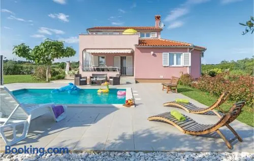 Cozy Home In Pula With Wifi - Image 1