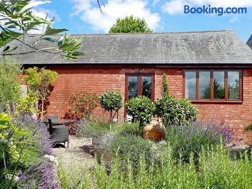Hop Kiln Barn - Image 1