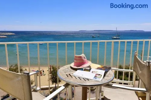 Hôtel Beau Rivage - Image 1