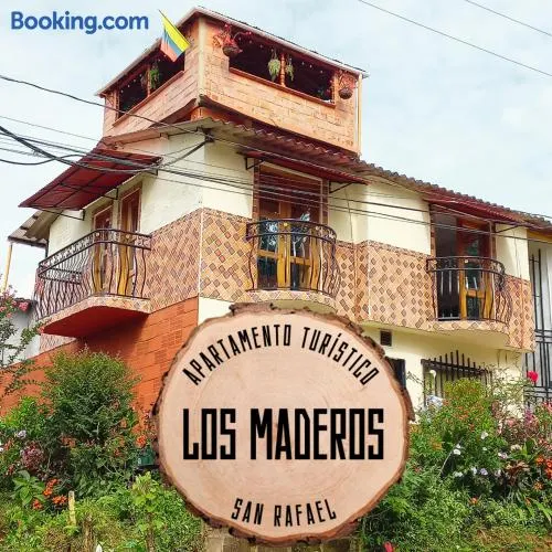 Los Maderos San Rafael Antioquia Apartamento Turístico - Image 1