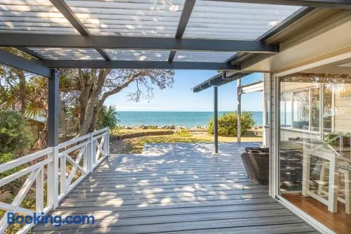 Ocean Pearl - 3 bedroom beachfront property! - Image 1
