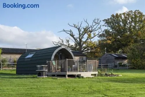 Little Quarry Glamping Bed and Breakfast - Image 1