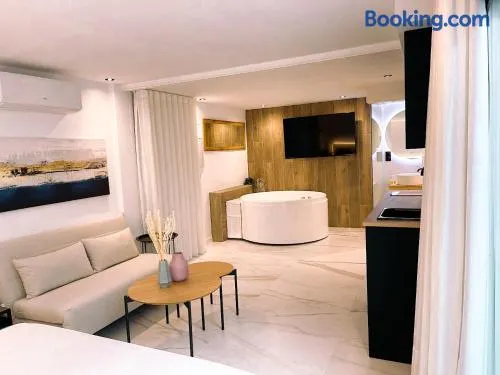 Apartamentos Turísticos Córdoba Boutique Con jacuzzi - Image 1