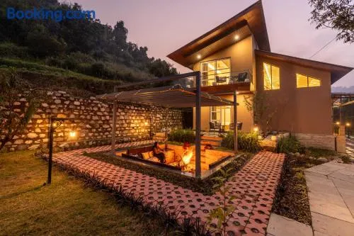 SaffronStays Fragrant Hills Cottage - Image 1