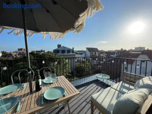 The romantic perch close to the sea - Image 1