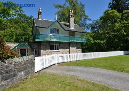 Swiss Cottage - Image 1