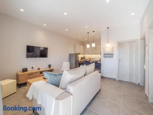 M&K - Katerina's Stylish Apt Near Alykes Beach - Image 1