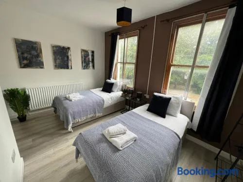 Casa con 4 habitaciones para 9 personas - Image 1