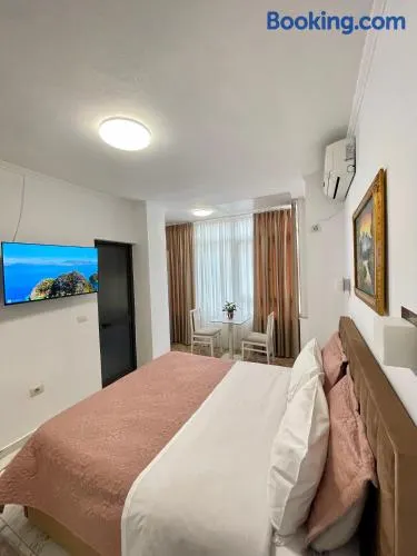 Centrum Hotel - Image 1