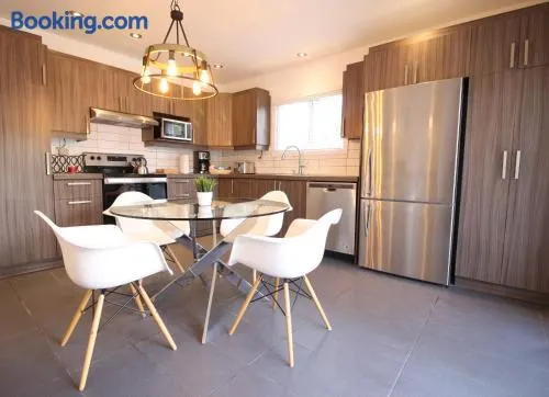 Luxueux - Deco moderne, Rosemont - Image 1