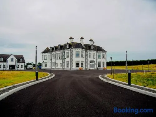 Mountrush House - Image 1