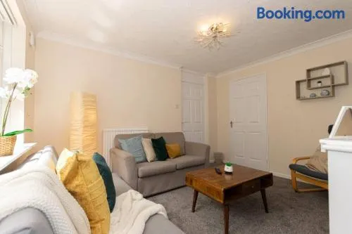 Luxurious 3 Bedroom Home Rotherham - Image 1