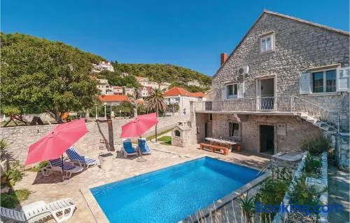 Holiday Home Pucisca Gospe Lurdske - Image 1