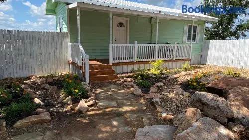 Holliday Hideaway - Image 1