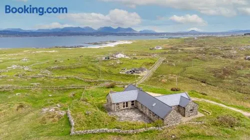 Diamond Cottage - Image 1