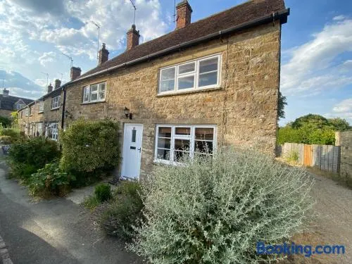 Cottage on the Green - Image 1