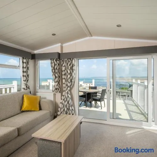 Braddicks Holiday Centre - Image 1