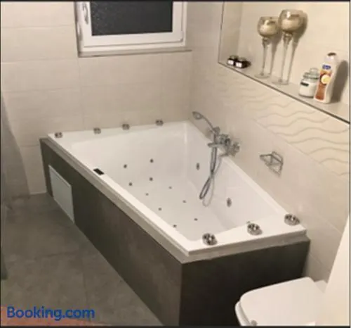 Spa Aphrodite, Wohlfühlen und Wellness mit Privatsphäre, sowie Homeoffice Arbeitsplatz mit schnellem 250 Mbit WLAN - Image 1