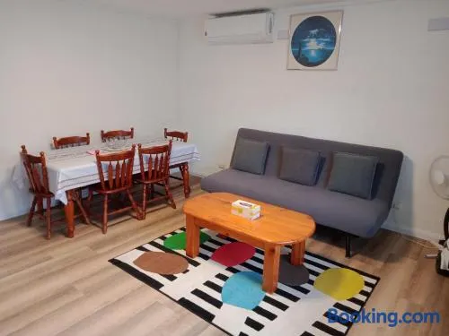 Batemans Bay 2-bedroom gem newly renovated - Image 1