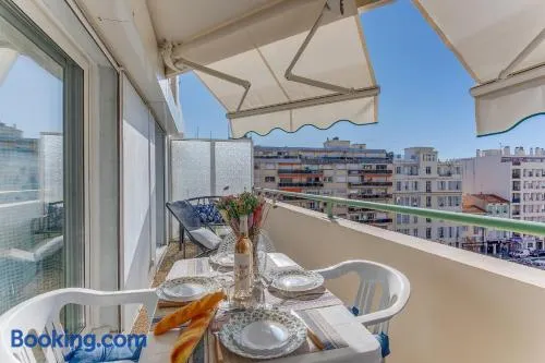 PALAIS DES ARTS AP4399 By Riviera holiday homes - Image 1