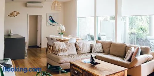 Exclusive Anglesea River Beach Apartment - Image 1