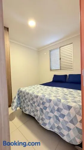 Apartamento em frente ao novo shopping - Image 1