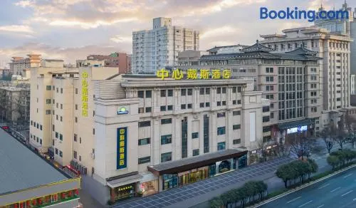 Days Inn Xi'an City Center - Image 1