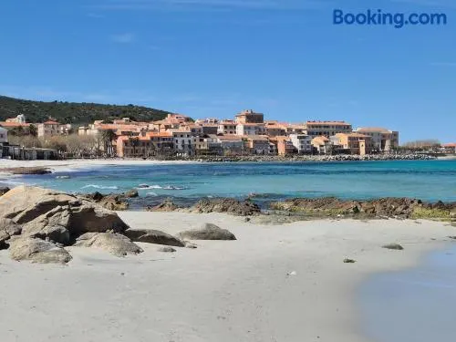 Bel appartement T3 vue sur mer, 400 mer de la mer et des commerces - Image 1