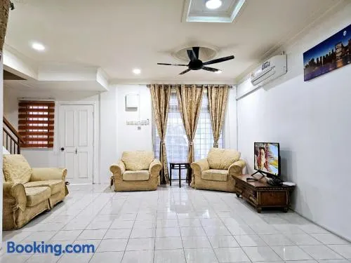 Sapphire Residence - Image 1