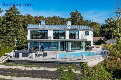 Lyxig villa i Solsidan - Image 1